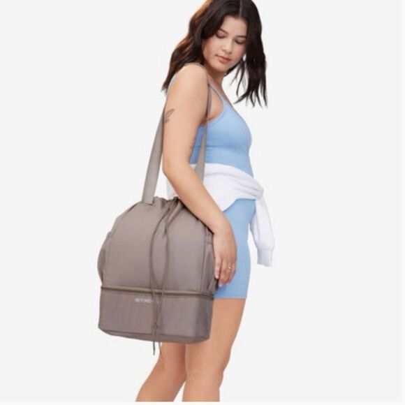 Beyond Yoga Convertible Gym Bag – Taupe Gray Backpack Tote - Picture 1 of 11